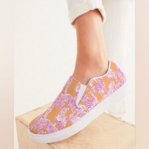 Leo & Teddy Pink And Orange Slip On Canvas Shoes Women's Size 5.